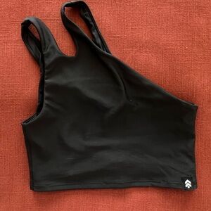 Barry’s Asymmetrical Sport Bra